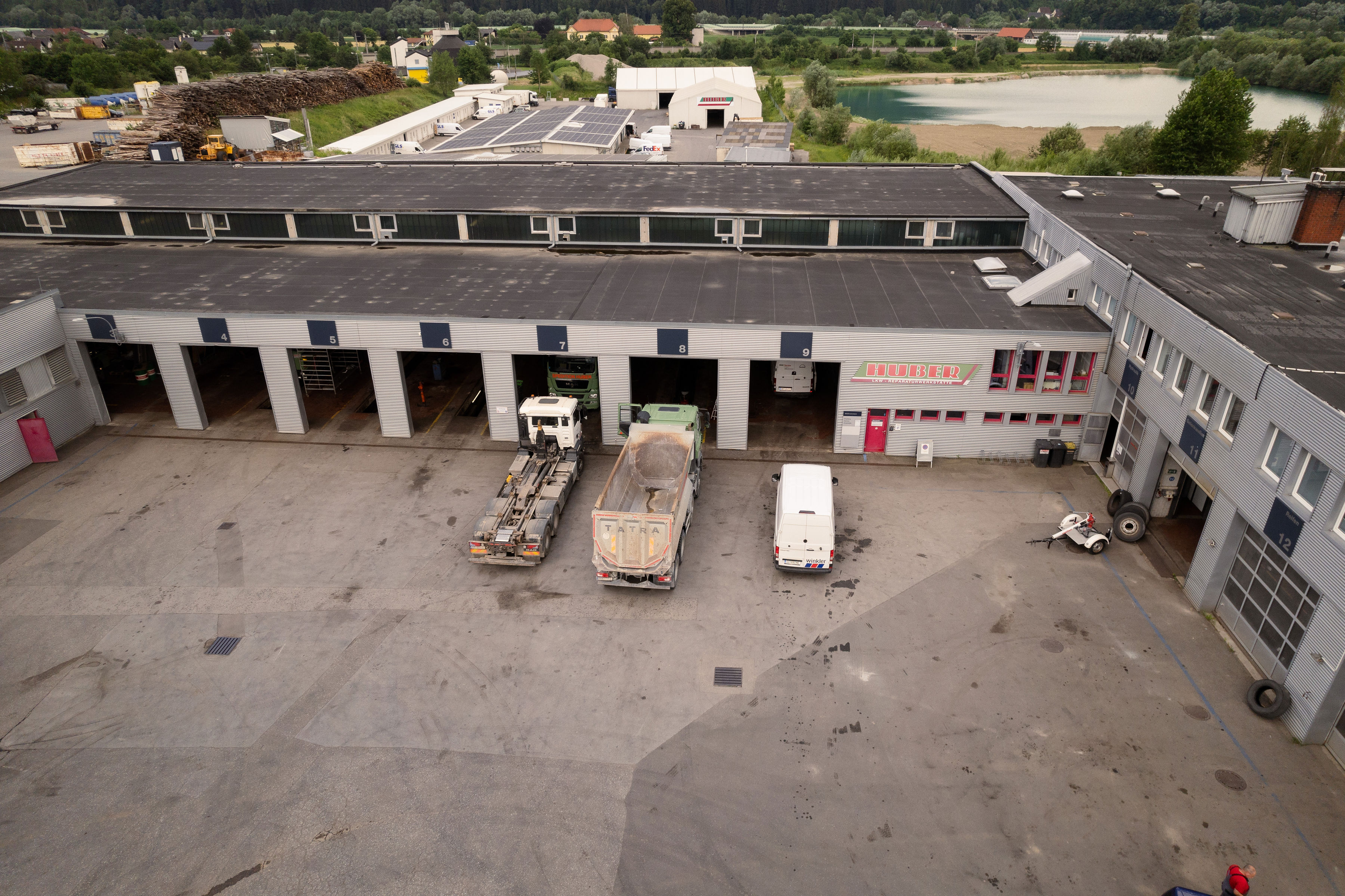 Unsere MAN Werkstatt in St. Lorenzen von oben - Spedition Huber